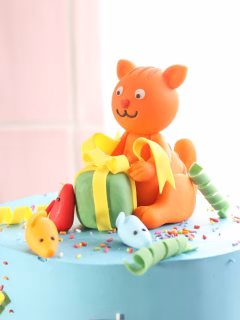 Voor Levi heb ik onlangs een hele leuke complete verjaardagsset gemaakt! En allemaal in het thema Dikkie Dik! 

Eén mooie taart, prachtige bijpassende cupcakes en voor de jarige Job twee mooie bentotaartjes, want zijn verjaardag werd in twee keer gevierd in het weekend! Wat een feest!

#dikkiediktaart #themataart #verjaardagstaart #dikkiedik #eersteverjaardag #kindertaart #assen #drenthe #aaenhunze